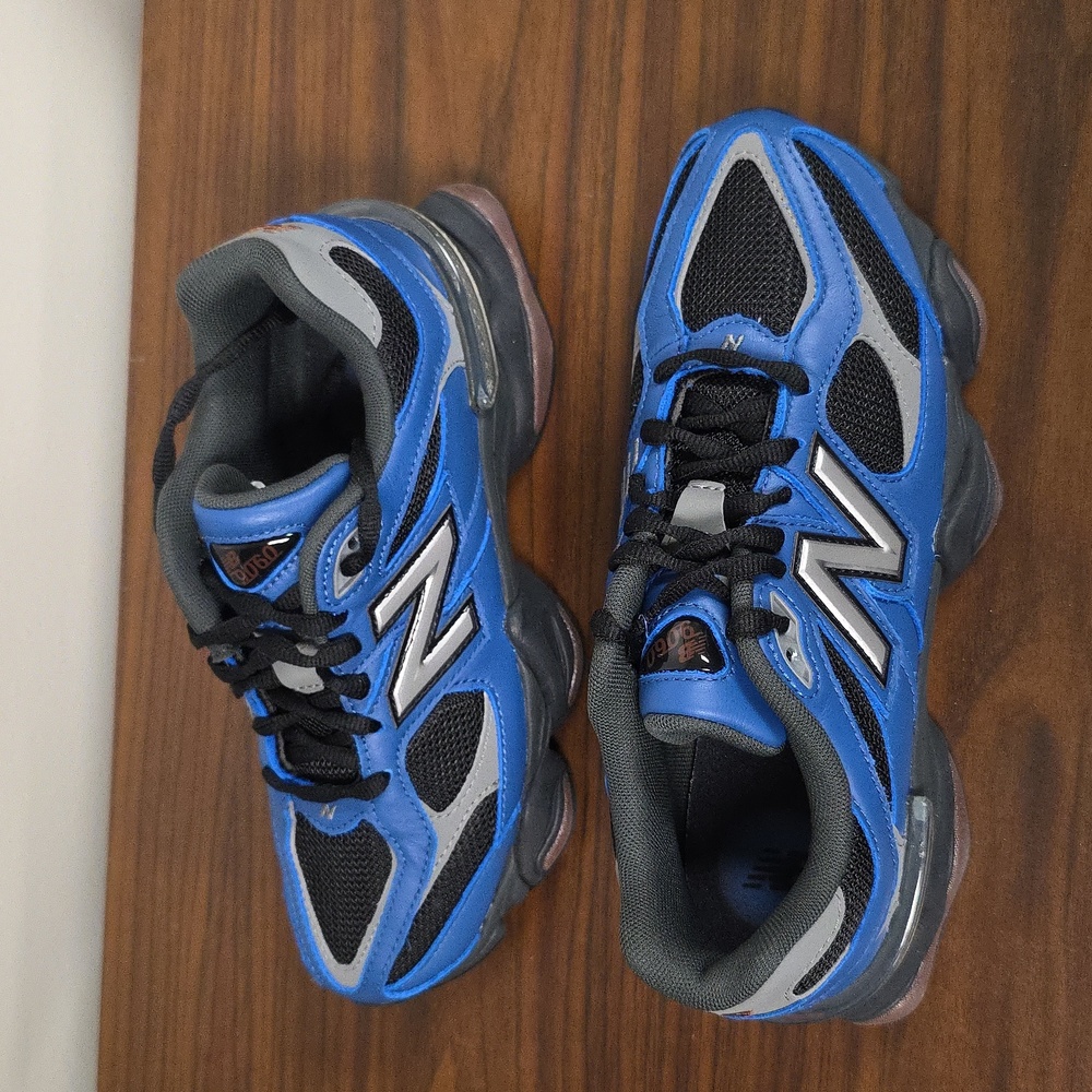 New Balance 9060 Blue/Black Size Women's 7.5 U9060NRH Brand New In Box - Picture 2 of 7